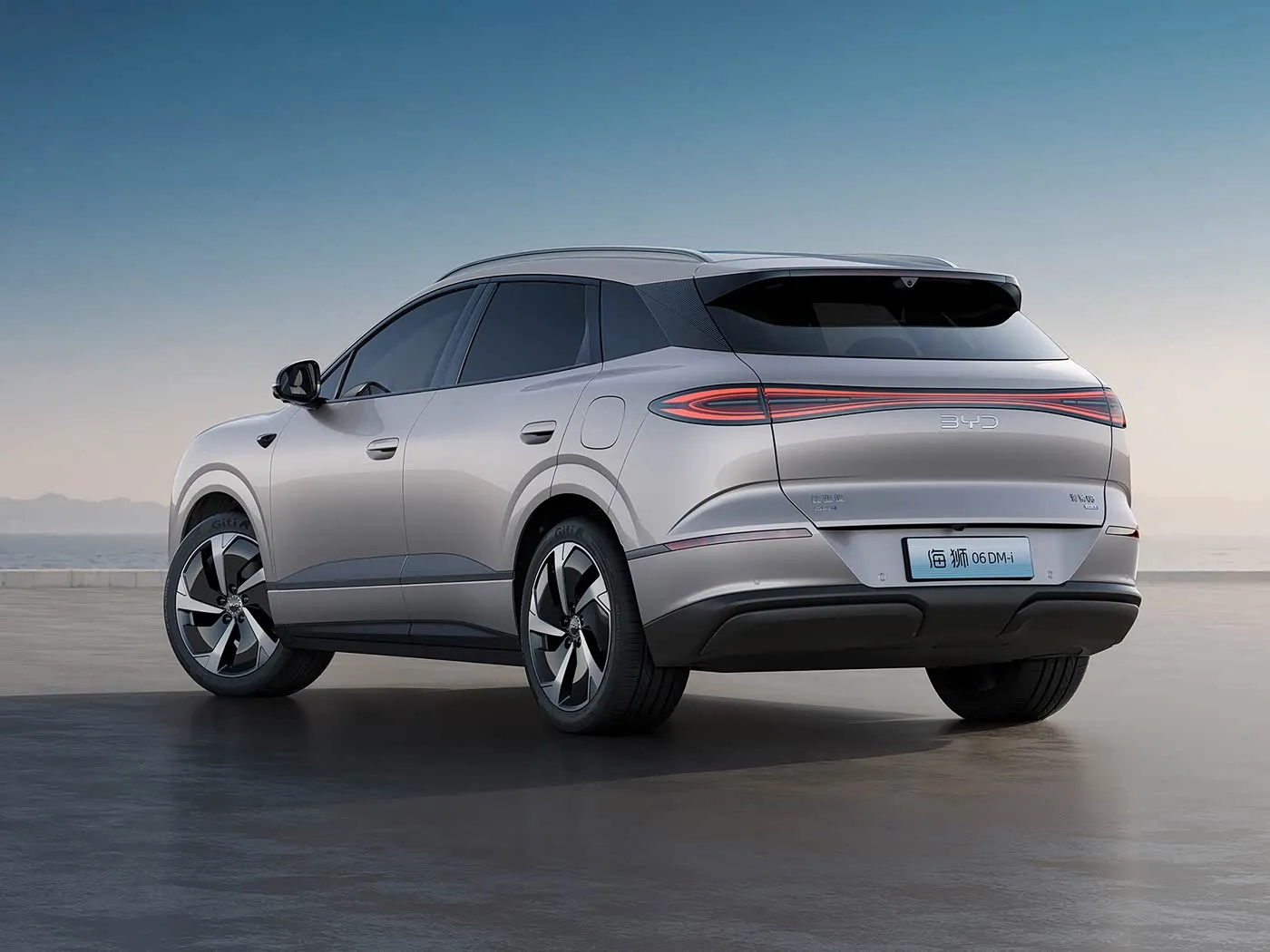 BYD Sea Lion 06 Çift Güçlü (EV/DM-i) Kompakt SUV – 520-605 km EV Menzili/1092 km DM-i Menzili ve L2 DiPilot