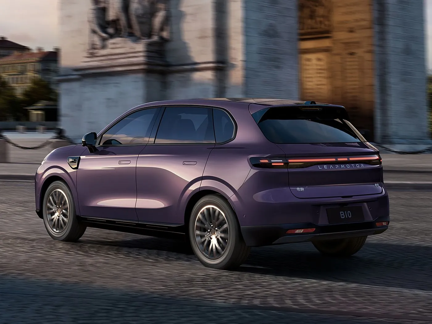 Leapmotor B10 saf Elektrikli Kompakt SUV, 510-600km CLTC Aralığı, 14,6" 2,5K Ekran ve Leapmotor Pilot Yeni Enerji aracı