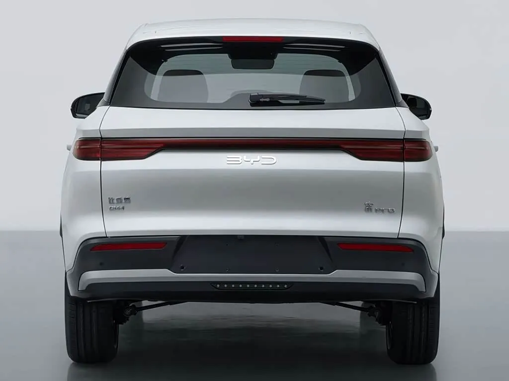 BYD Song Pro DM-i Uzun Menzilli Hibrit YENİ ENERJİ Aracı ile Kompakt PHEV SUV