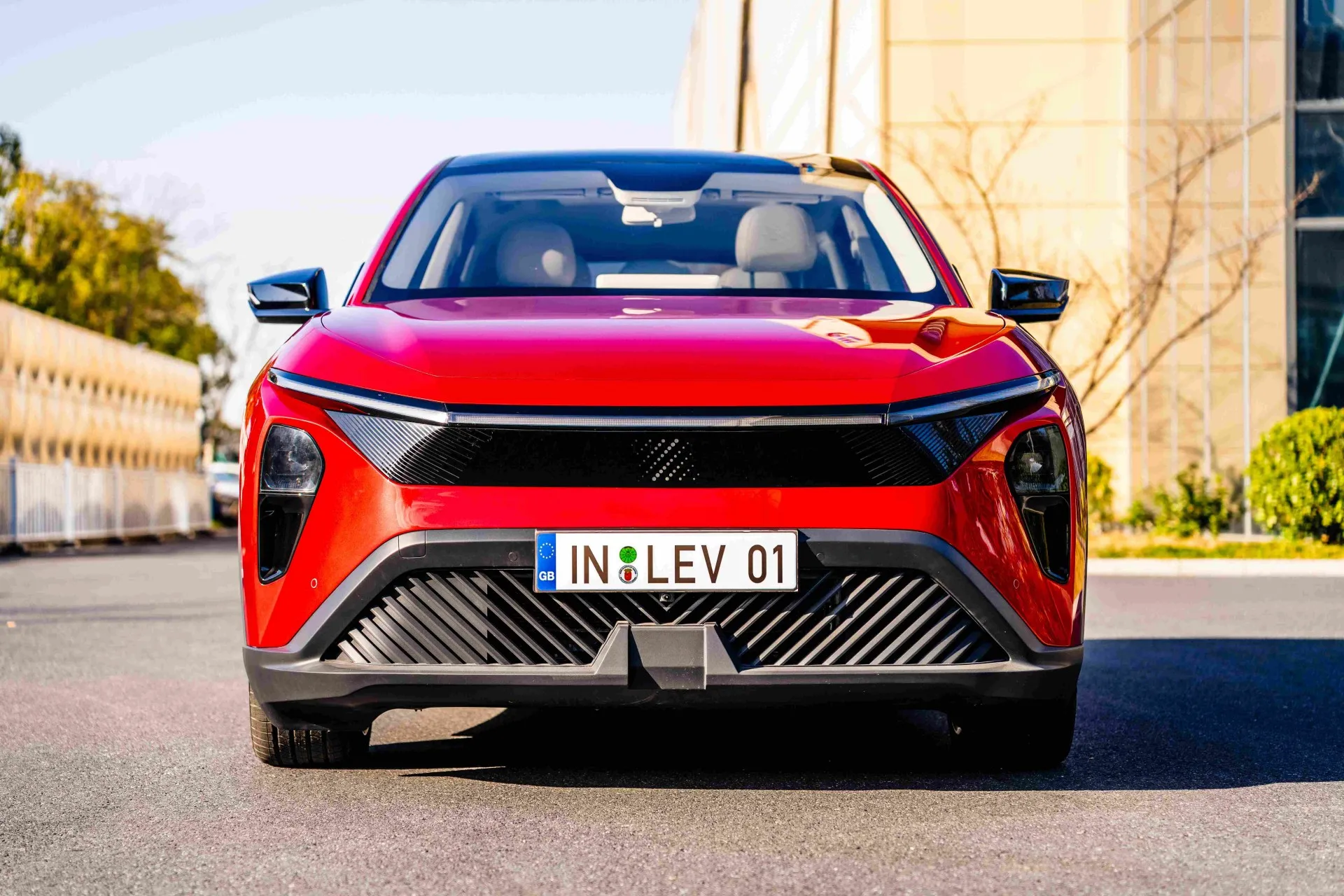 LEV01 SAĞDAN DİREKSİYON SUV YENİ ENERJİ ARAÇ EV Uzun Menzilli Dingil Mesafesi 5 koltuk