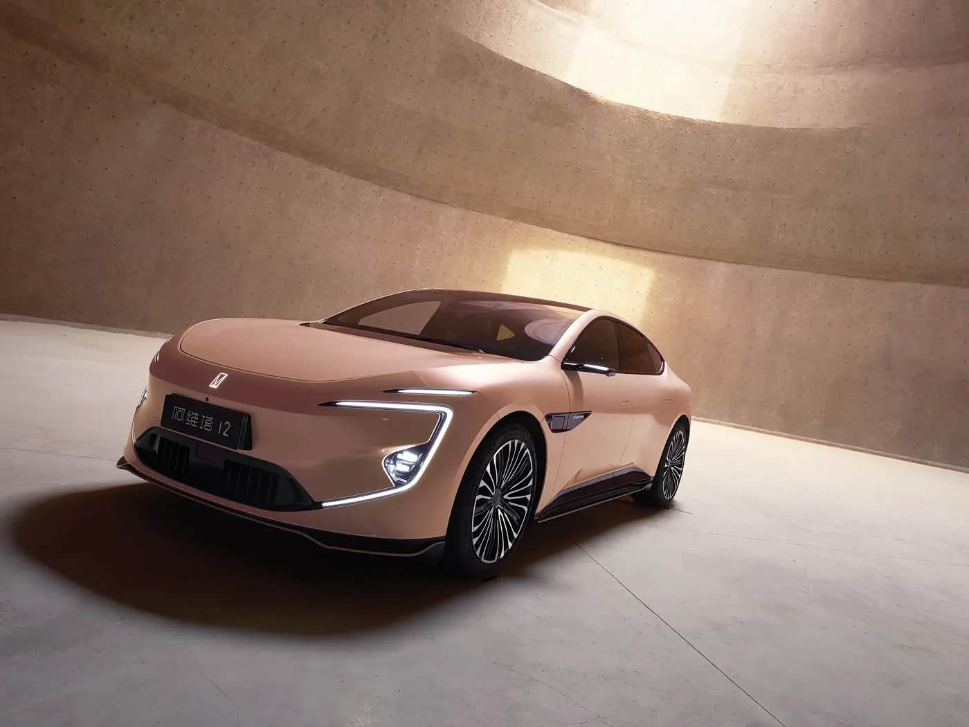 Avita 12 Royal Theatre Edition Elektrikli SUV Üstün Sürüş Deneyimi için ADS 3.0 Özelliğine Sahip Lüks Saf Elektrikli Araç