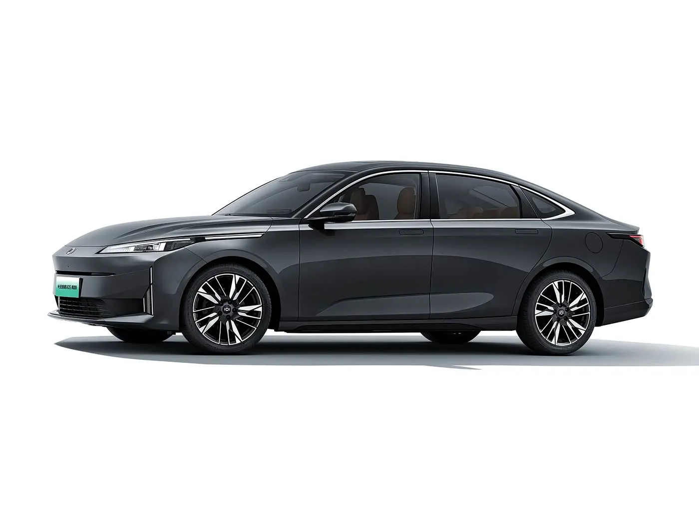 Changan Qiyuan A05 Kompakt EV Araba Hızlı Şarjlı Hibrit EV Motorlu Yeni Enerji Aracı Sol Direksiyon
