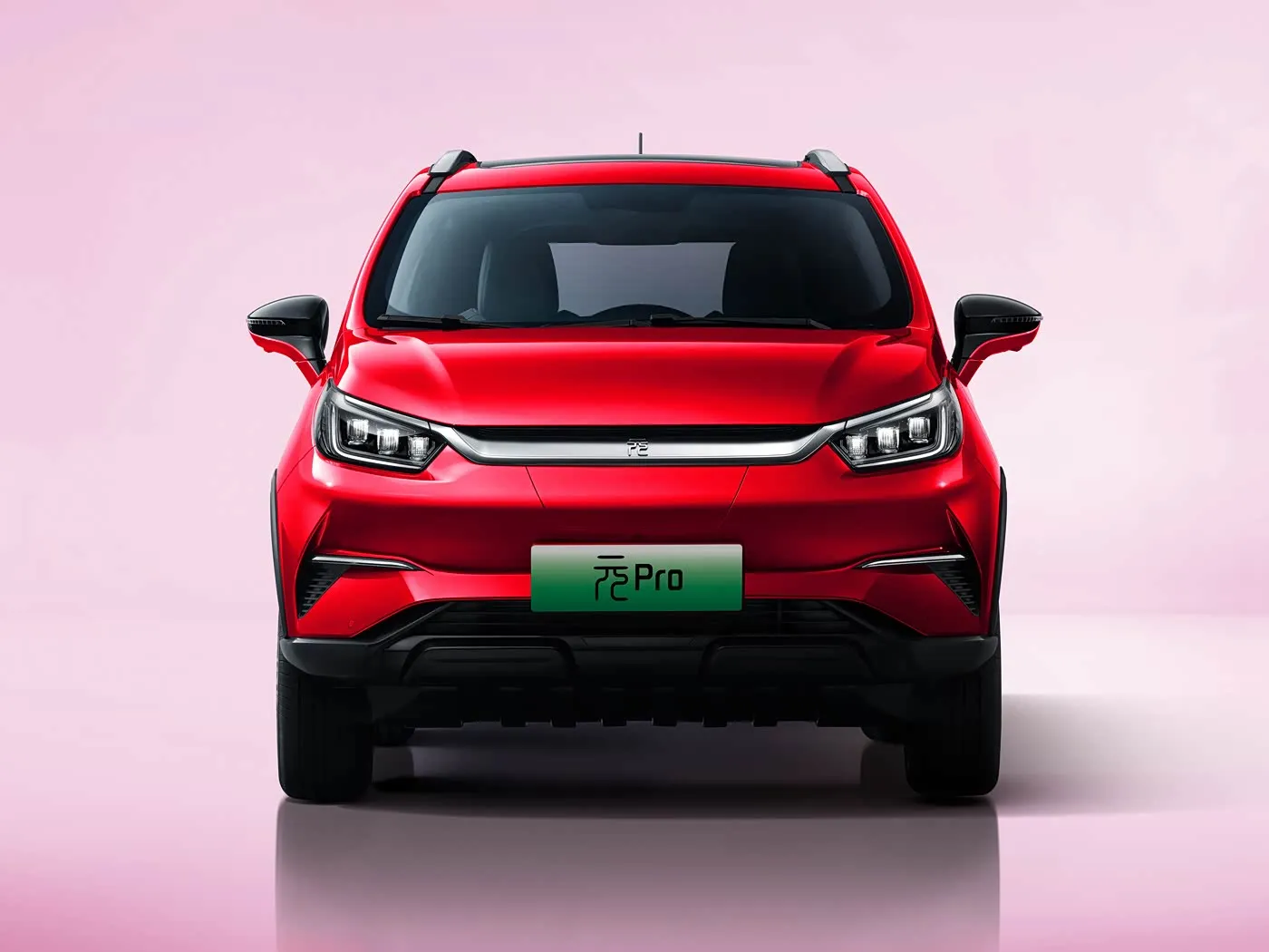 BYD Yuan Pro Lüks Elektrikli SUV 320KM Menzil Şehir İçi Sürüş için Gelişmiş Özellikler Yeni Enerji Aracı