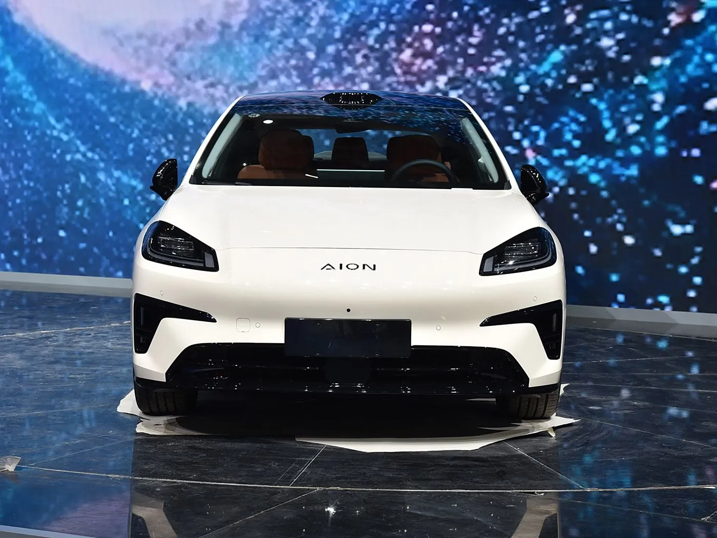 AION RT Elektrikli SUV Soldan Direksiyon Yüksek Hızlı EV Otomatik Vites Kutusu Hibrid Mini Seviye Sedan Yetişkinler için Yeni Enerji Aracı