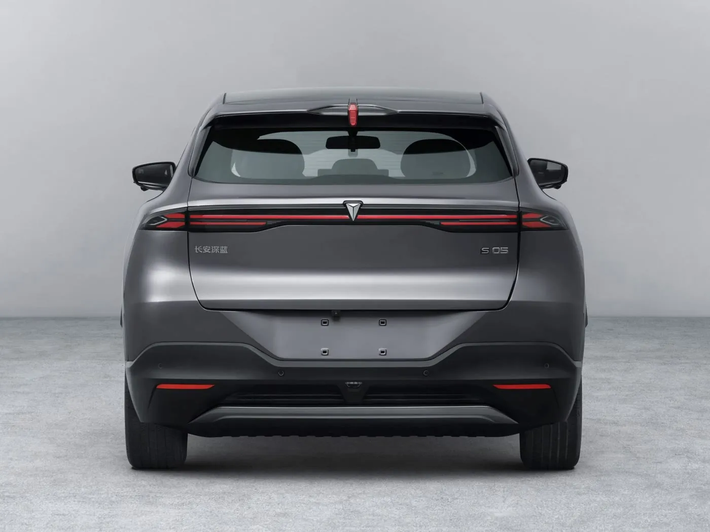 Deepal S05 Kompakt SUV PHEV/EV Uzun Menzilli Dingil Mesafesi Yeni enerji aracı