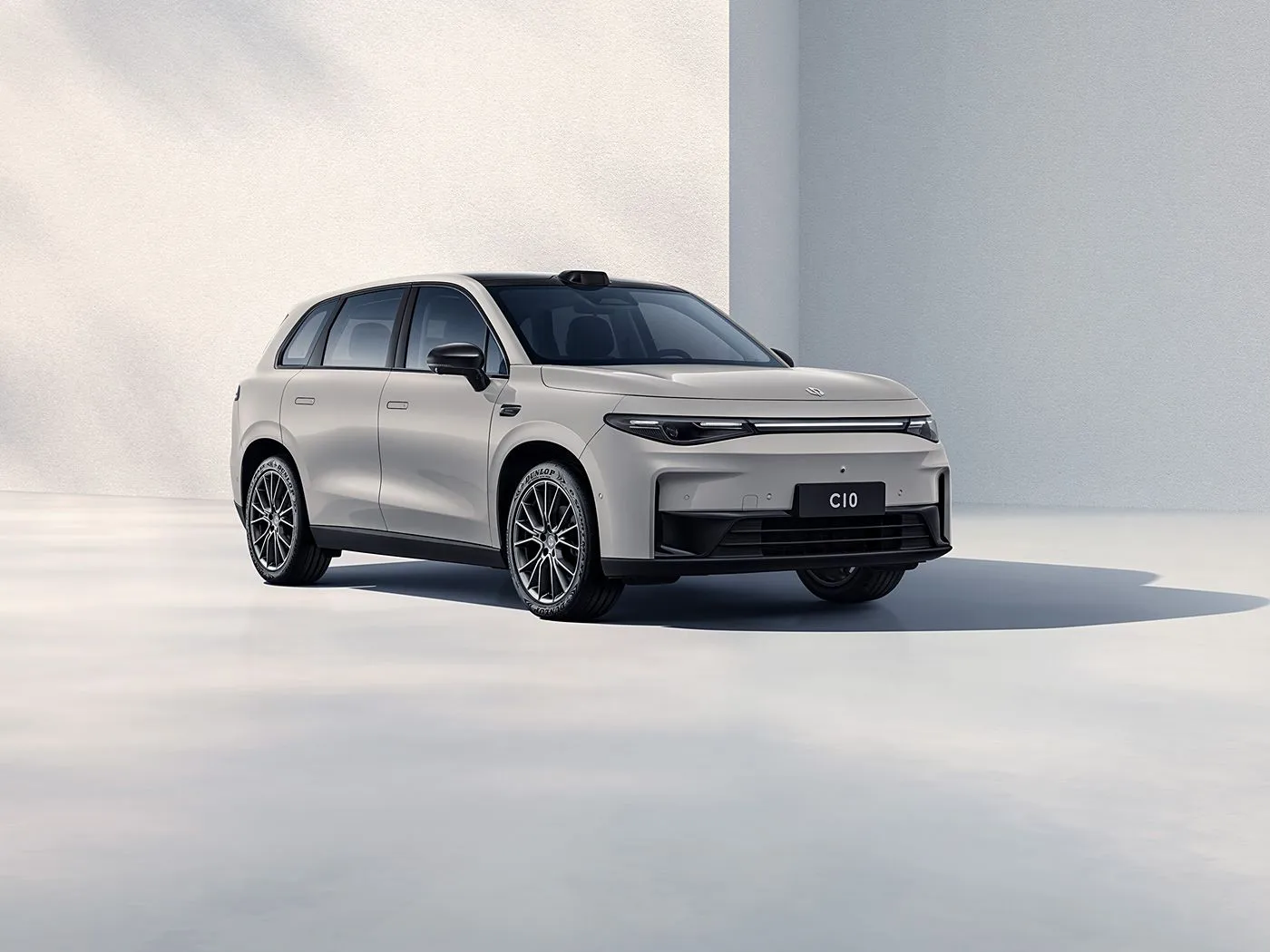 LEAPMOTOR C10 Hibrit Yüksek Hızlı 4WD Elektrikli SUV 170km Menzil Çin'den Yeni Enerji Aracı