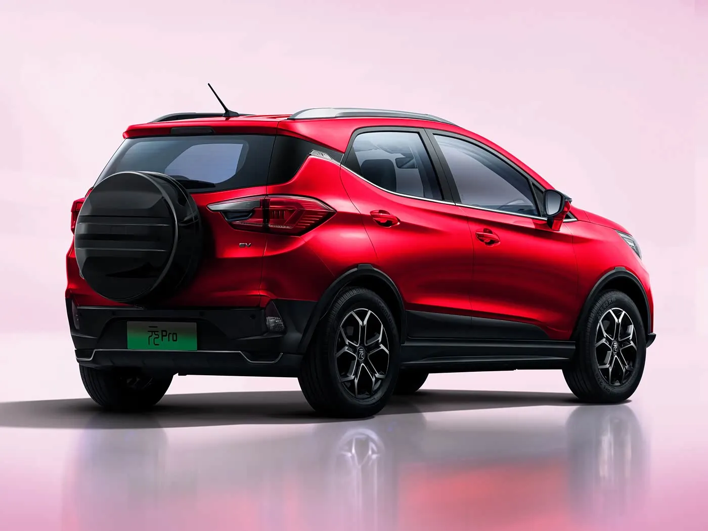 BYD Yuan Pro Lüks Elektrikli SUV 320KM Menzil Şehir İçi Sürüş için Gelişmiş Özellikler Yeni Enerji Aracı