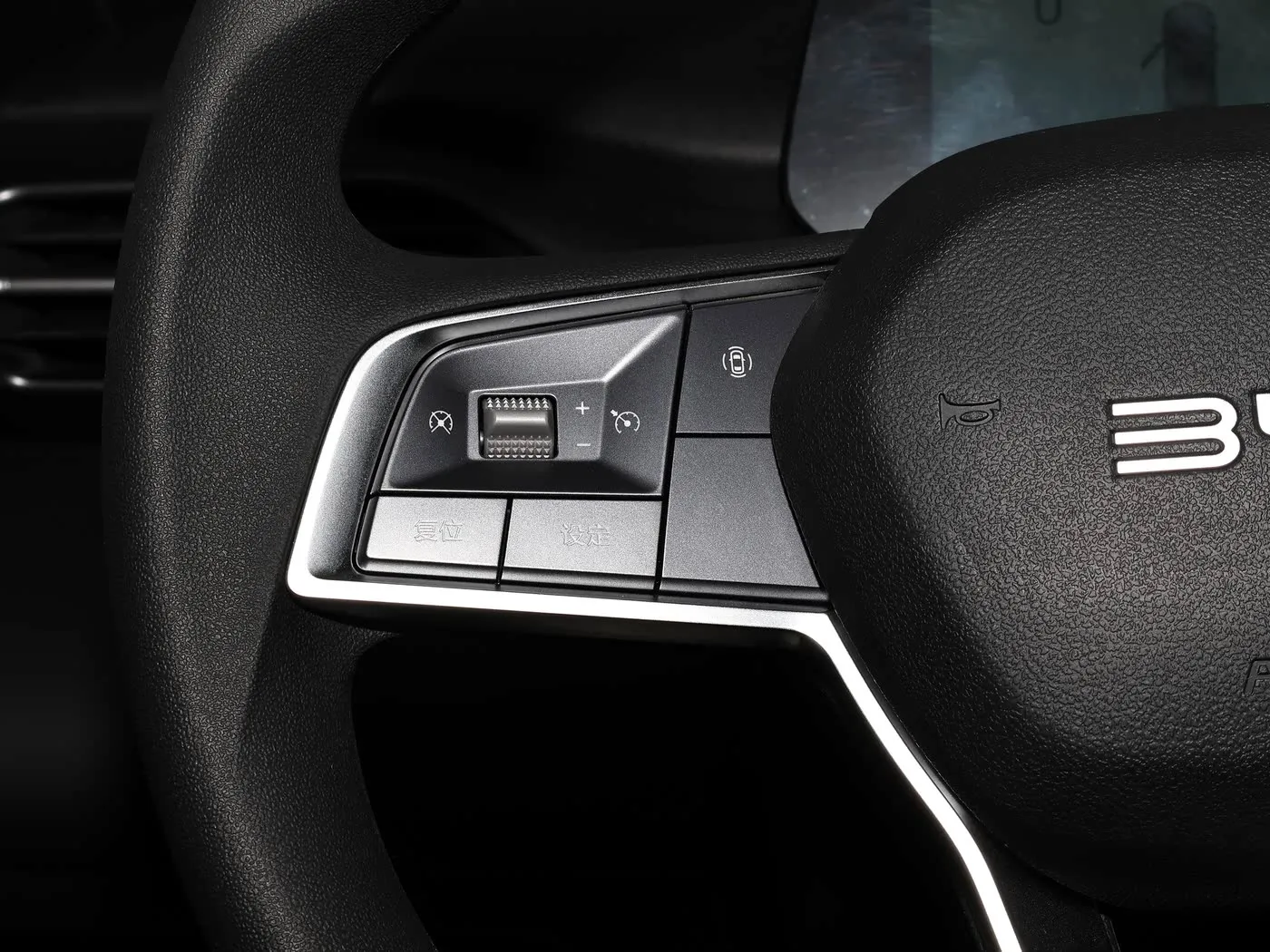Yeni Model BYD E7 EV Araba 150km/saat Maksimum Hız 136HP 180Nm Tork 5 Kişilik Elektrikli Araç