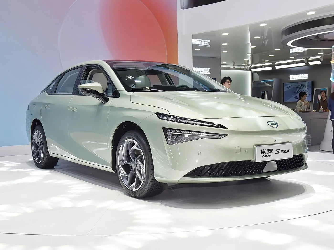 AION S MAX Lüks Elektrikli SUV Gelişmiş Yüksek Hız Özelliklerine Sahip Hibrit EV Çevre Dostu Yeni Enerji Aracı