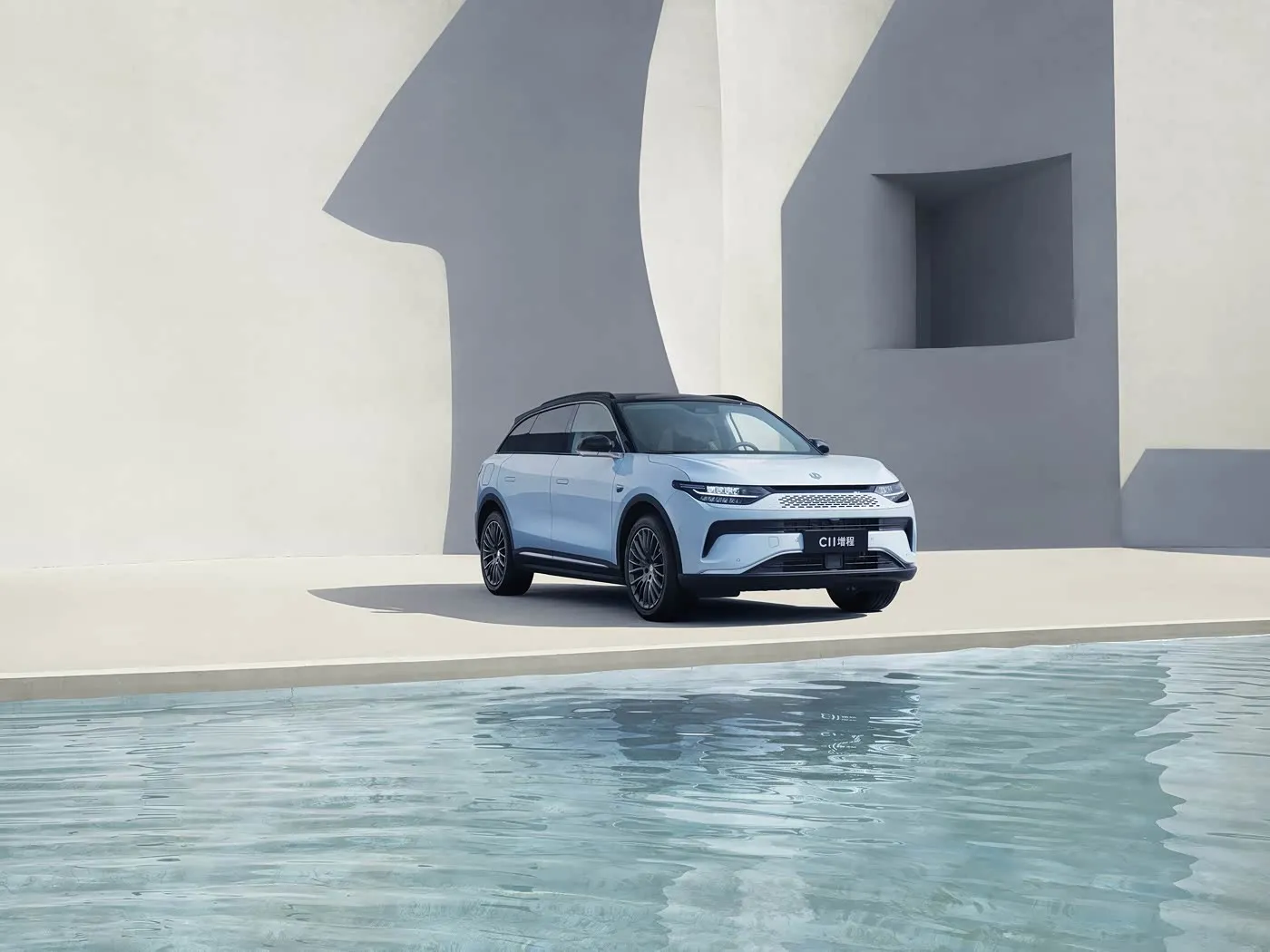 Leapmotor C11 Konfor Versiyonu Hibrit Elektrikli SUV PHEV Araba, Genişletilmiş Menzilli Yeni Enerji Aracı