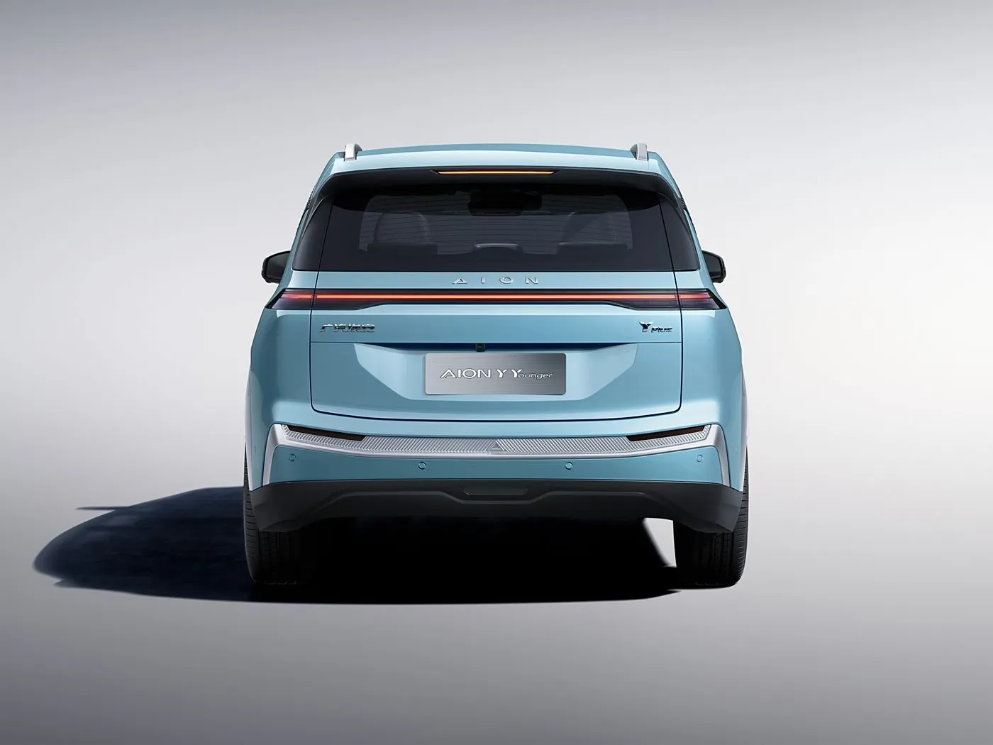 GAC Aion Y Plus Elektrikli Araba Akıllı Sürüş Versiyonu 5 Kapılı 5 Koltuklu EV SUV 150Kw Satılık Yeni Enerji Aracı